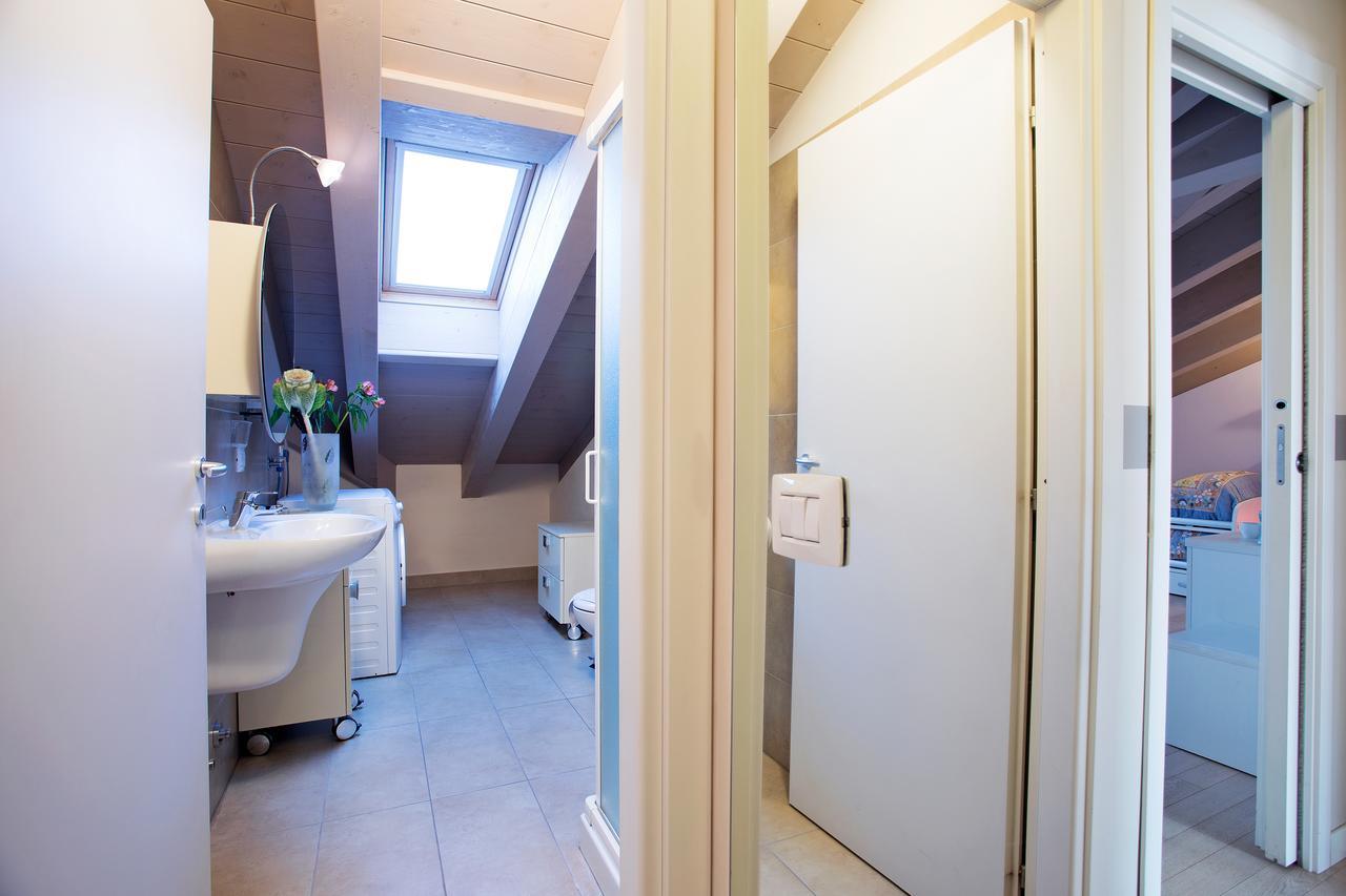 4 Village Centre Lenno Homes With Pool-By Italian Apartments Buitenkant foto